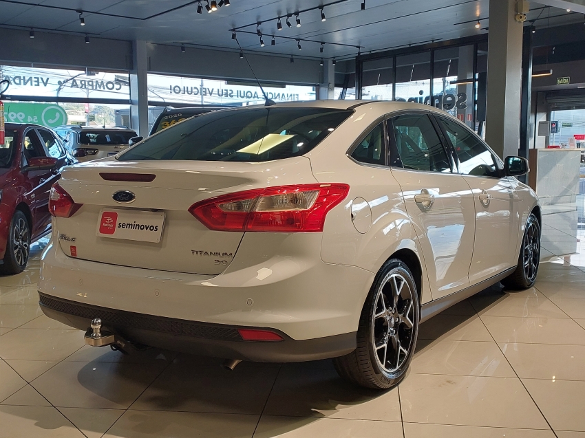 ford focus 2.0 titanium sedan 16v flex 4p powershift automatico 2014