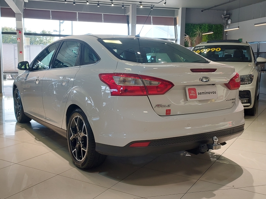 ford focus 2.0 titanium sedan 16v flex 4p powershift automatico 2014