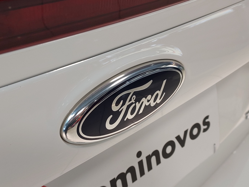 ford focus 2.0 titanium sedan 16v flex 4p powershift automatico 2014