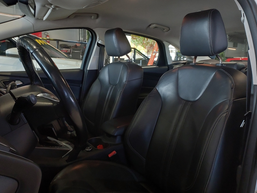 ford focus 2.0 titanium sedan 16v flex 4p powershift automatico 2014