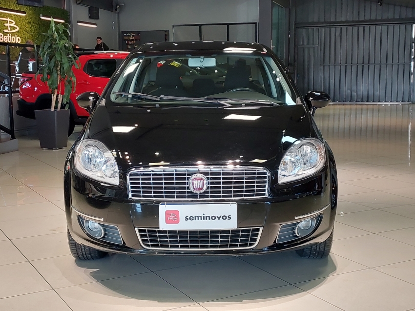 fiat linea 1.8 essence 16v flex 4p manual 2013