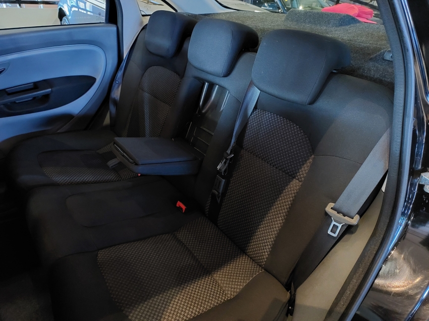 fiat linea 1.8 essence 16v flex 4p manual 2013