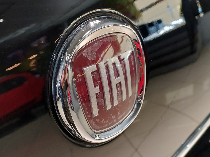 fiat linea 1.8 essence 16v flex 4p manual 2013