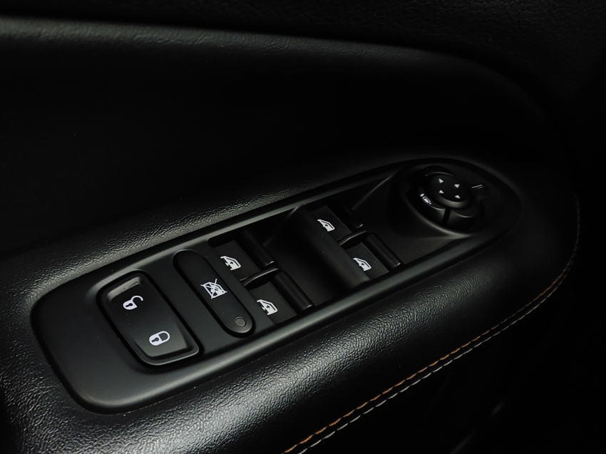 jeep compass 2.0 16v diesel longitude 4x4 automatico flex 4p 2020