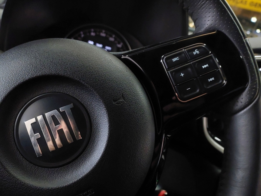 fiat strada 1.3 firefly flex volcano cd manual 4p 2023