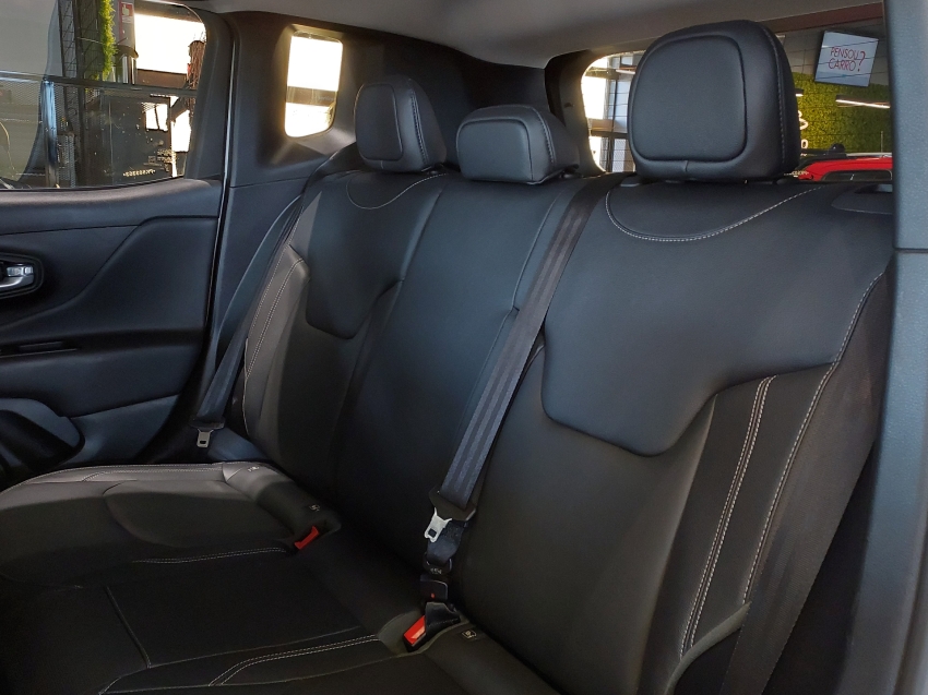 jeep renegade 1.3 t270 turbo flex longitude at6 4p automatico 2023