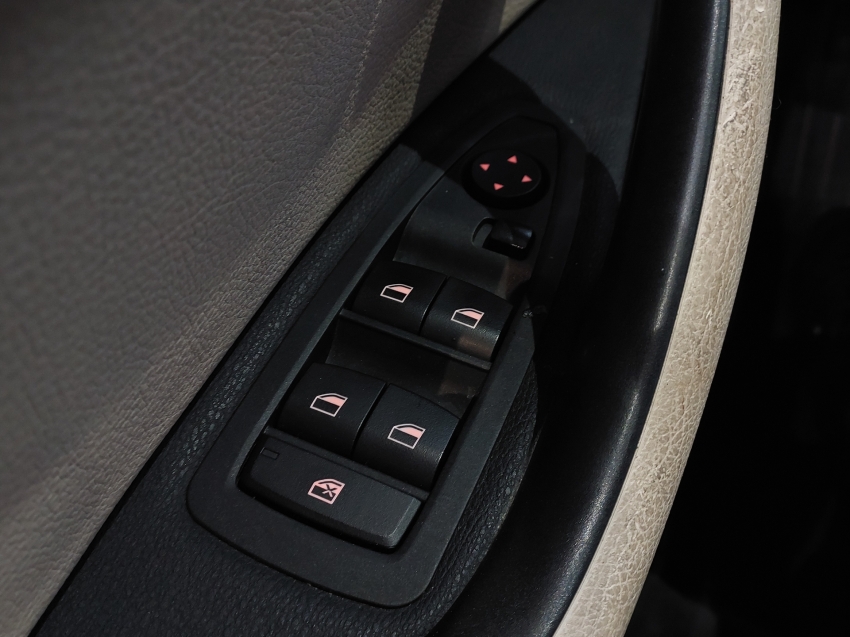 bmw x1 2.0 16v turbo activeflex sdrive20i 4p automatico gasolina 201919