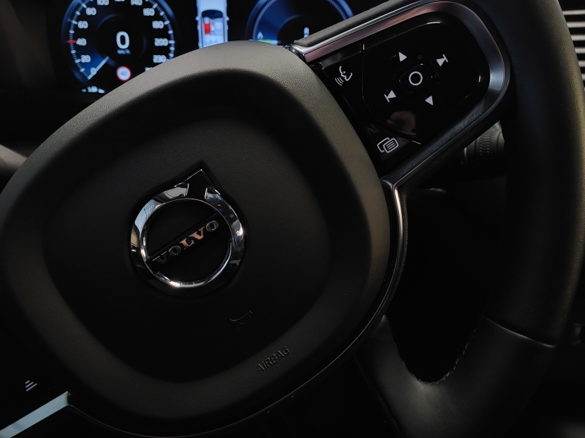 volvo xc90 2.0 t8 hybrid r-design awd geartronic hibrido 4p automatico 2022