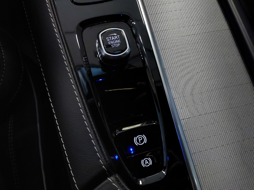 volvo xc90 2.0 t8 hybrid r-design awd geartronic hibrido 4p automatico 2022