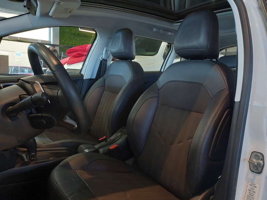 peugeot 2008 1.6 16v flex griffe 4p automatico 2017