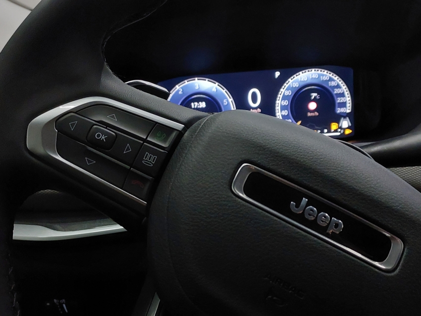 jeep compass 1.3 t270 turbo flex longitude at6 4p automatico 2025