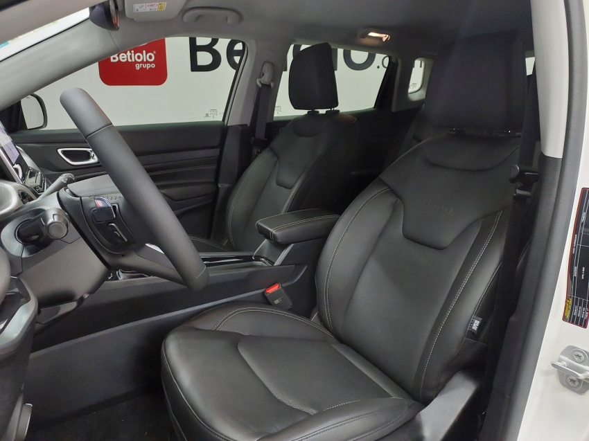 jeep compass 1.3 t270 turbo flex longitude at6 4p automatico 2025