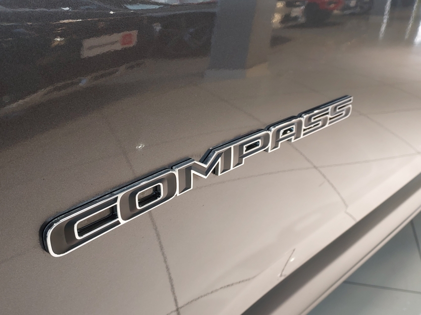 jeep compass 1.3 t270 turbo flex longitude at6 4p automatico 2022