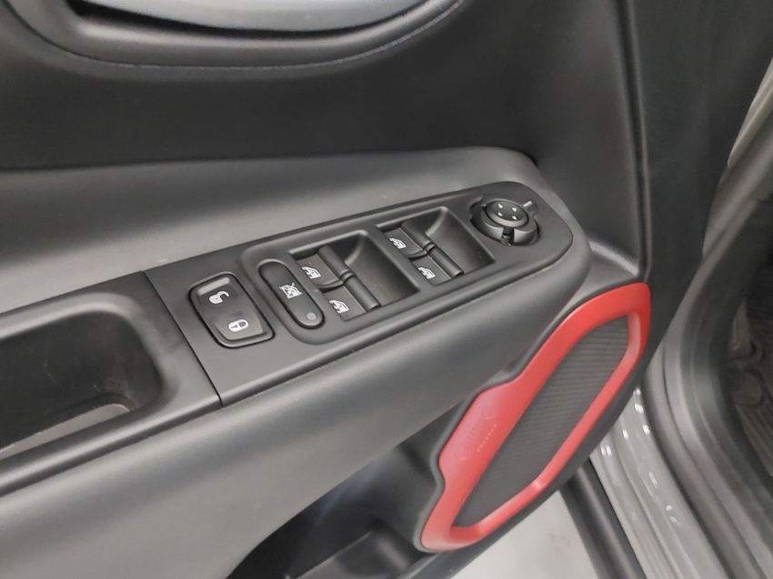 jeep renegade 1.3 t270 turbo flex trailhawk 4x4 at9 4p automatico 2025