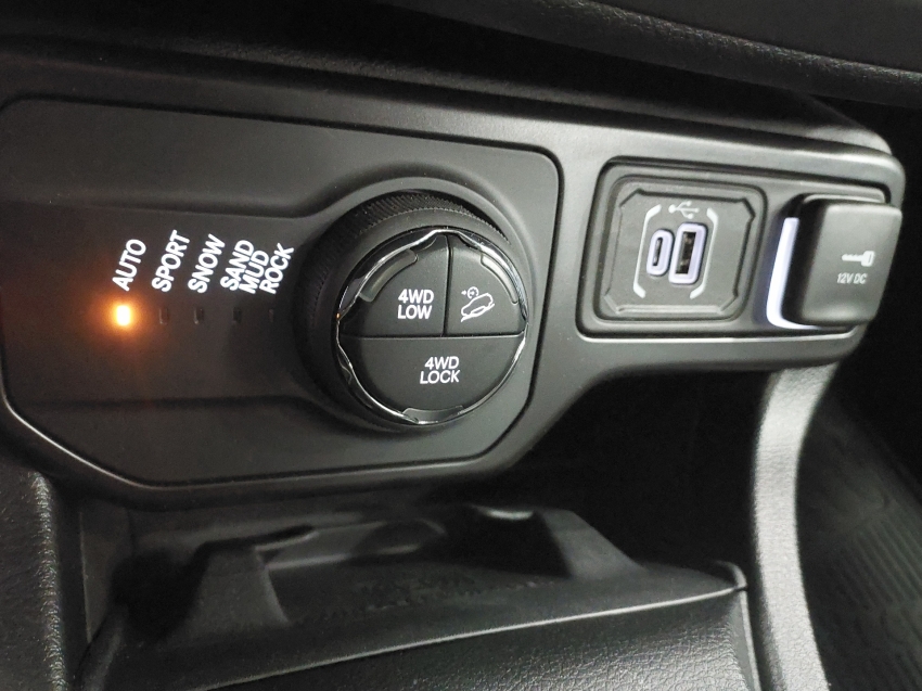 jeep renegade 1.3 t270 turbo flex trailhawk 4x4 at9 4p automatico 2025