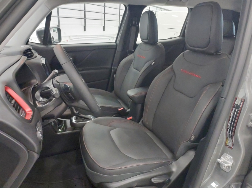 jeep renegade 1.3 t270 turbo flex trailhawk 4x4 at9 4p automatico 2025