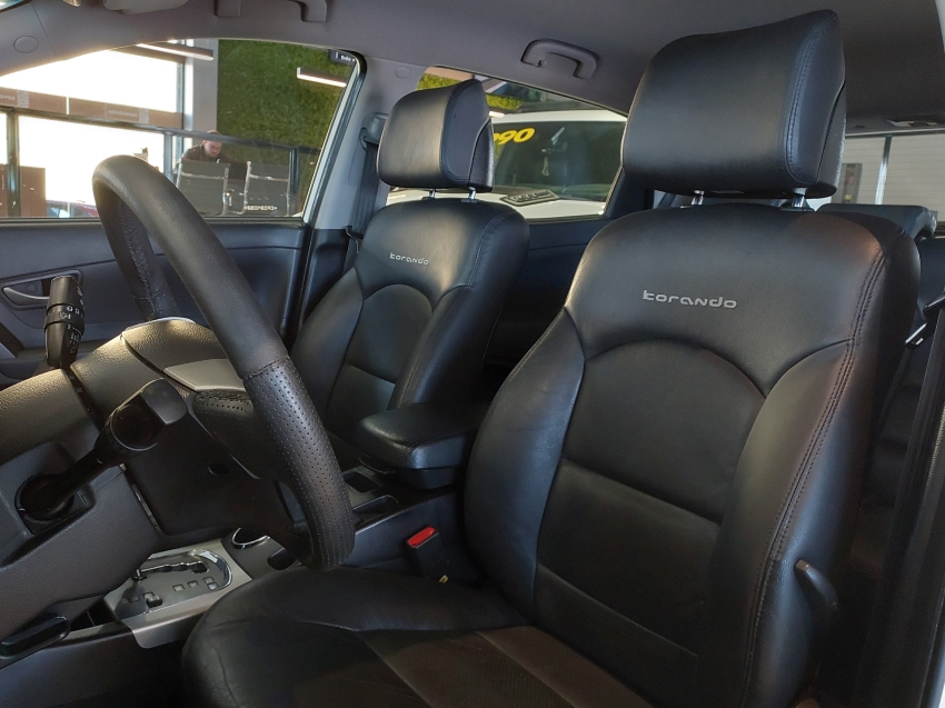 ssangyong korando 2.0 gl 4x4 16v turbo diesel 4p automatico 2012