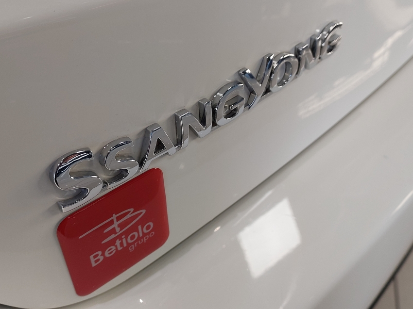 ssangyong korando 2.0 gl 4x4 16v turbo diesel 4p automatico 2012