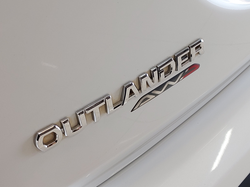 mitsubishi outlander 2.2 4x4 16v diesel 4p automatico 2018