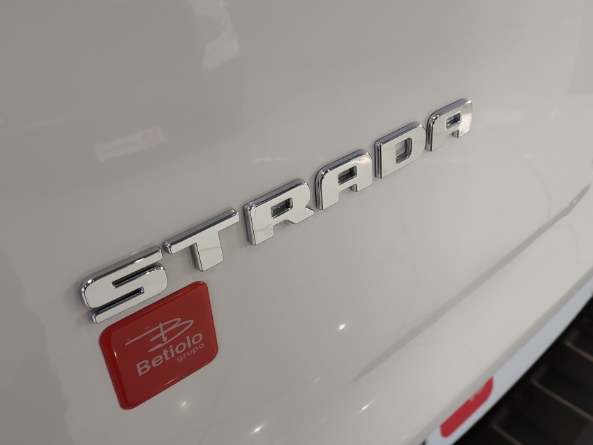 fiat strada 1.4 fire flex endurance cs manual 2p 2023