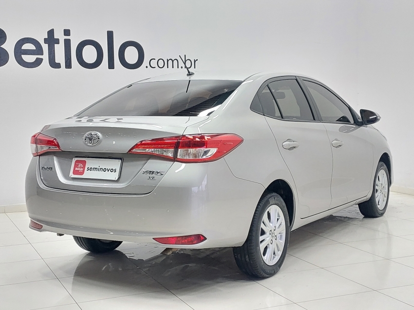 toyota yaris 1.5 16v flex sedan xl plus tech multidrive 4p automatico 2019