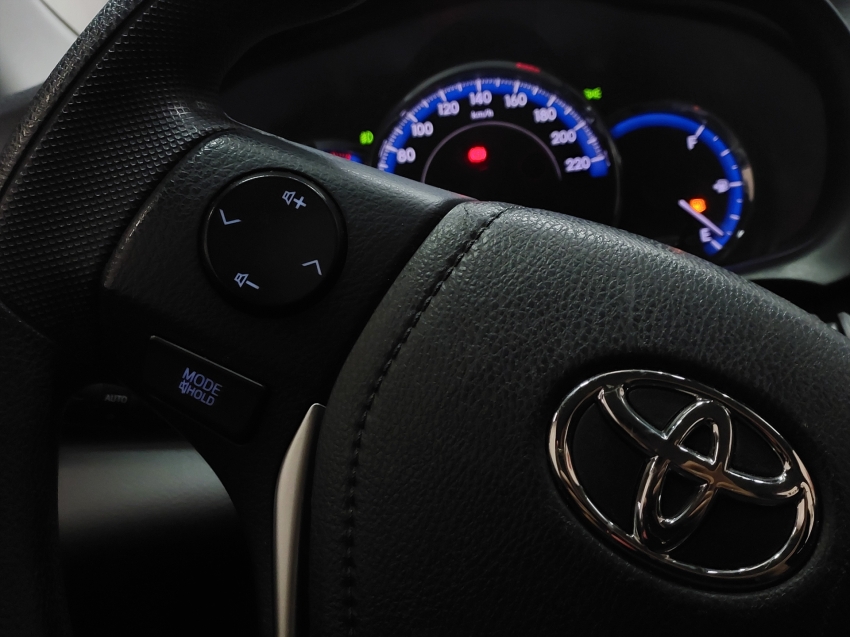 toyota yaris 1.5 16v flex sedan xl plus tech multidrive 4p automatico 2019