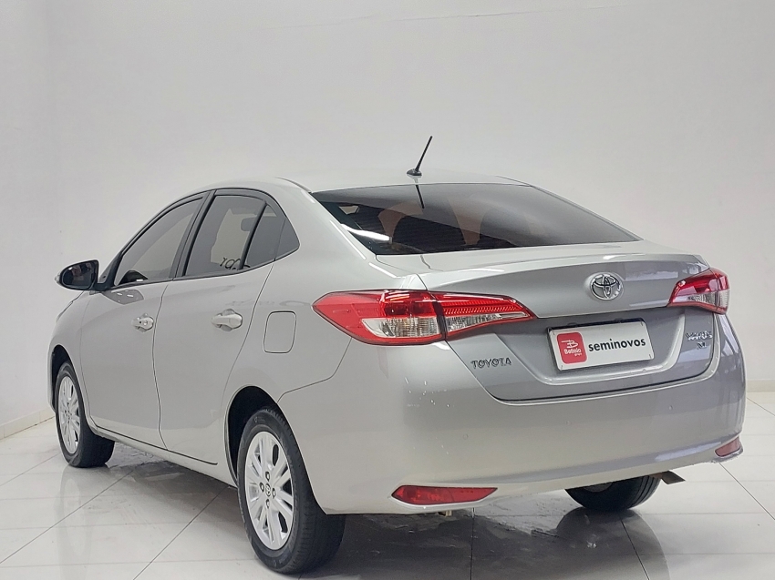 toyota yaris 1.5 16v flex sedan xl plus tech multidrive 4p automatico 2019
