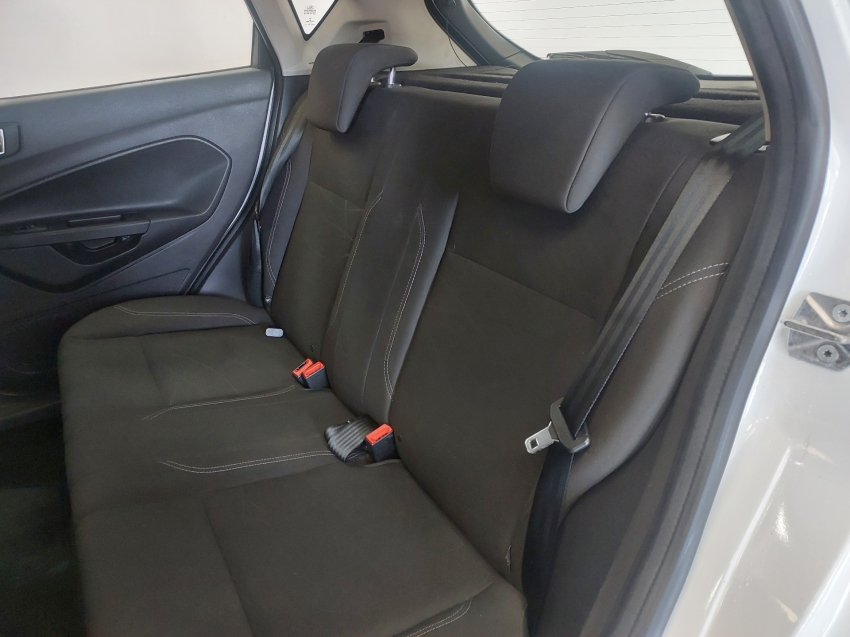 ford fiesta 1.6 se hatch 16v flex 4p powershift automatico 2014