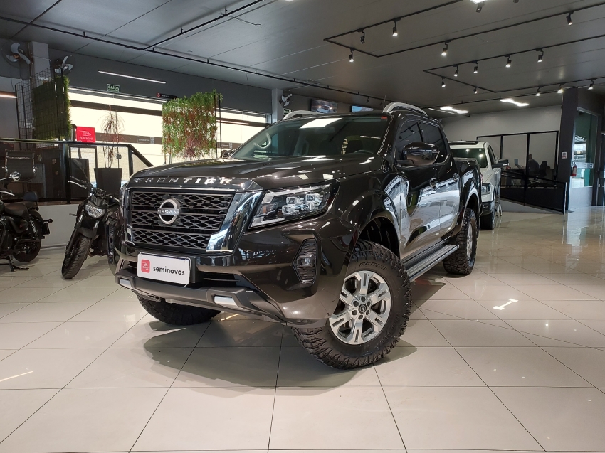 nissan frontier 2.3 16v turbo diesel xe cd 4x4 automatico 4p 2024