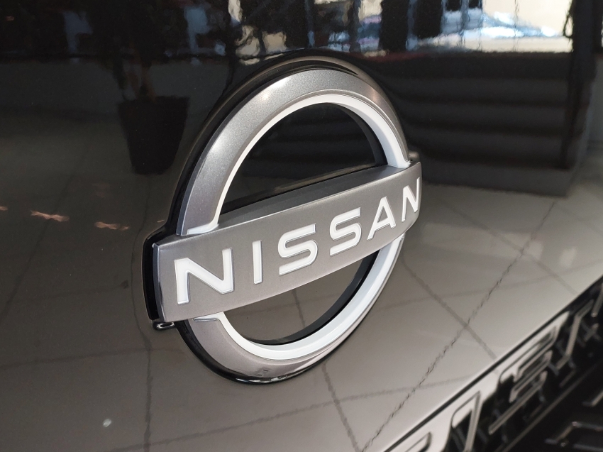 nissan frontier 2.3 16v turbo diesel xe cd 4x4 automatico 4p 2024