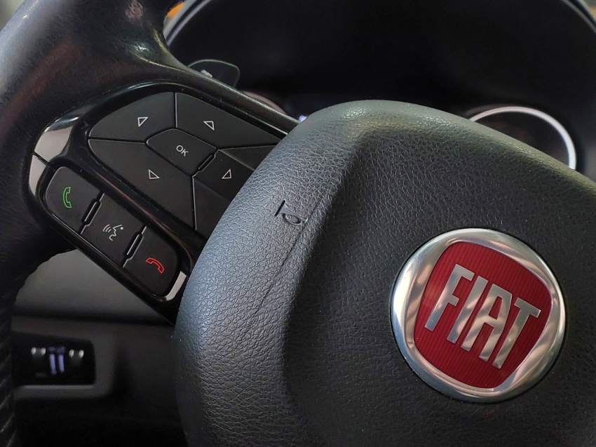 fiat toro 2.0 16v turbo diesel volcano 4wd at9 4p automatico 2017