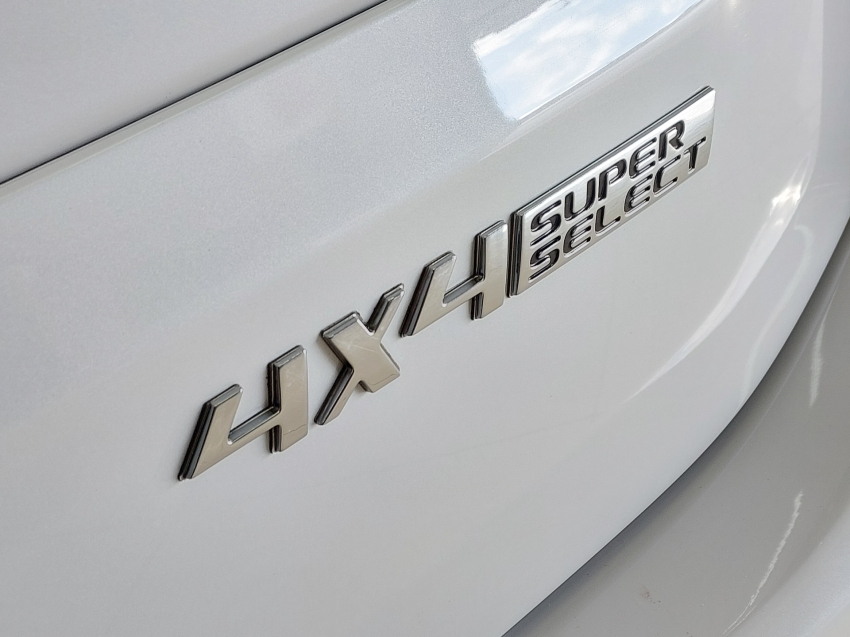 mitsubishi pajero sport 2.4 16v mivec turbo diesel hpe-s awd automatico 4p 2023