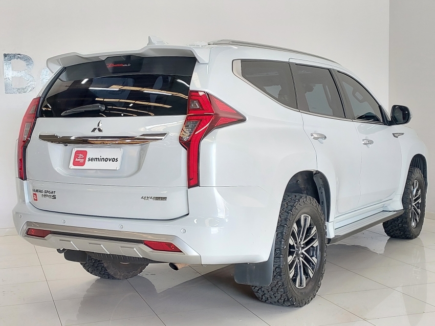 mitsubishi pajero sport 2.4 16v mivec turbo diesel hpe-s awd automatico 4p 2023