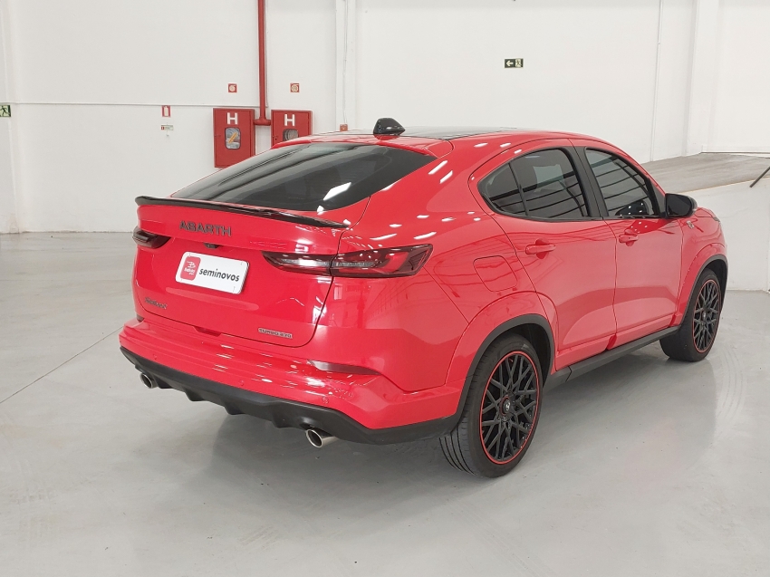 fiat fastback 1.3 turbo 270 flex abarth at6 4p automatico 2024