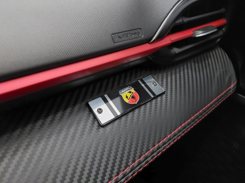 fiat fastback 1.3 turbo 270 flex abarth at6 4p automatico 2024