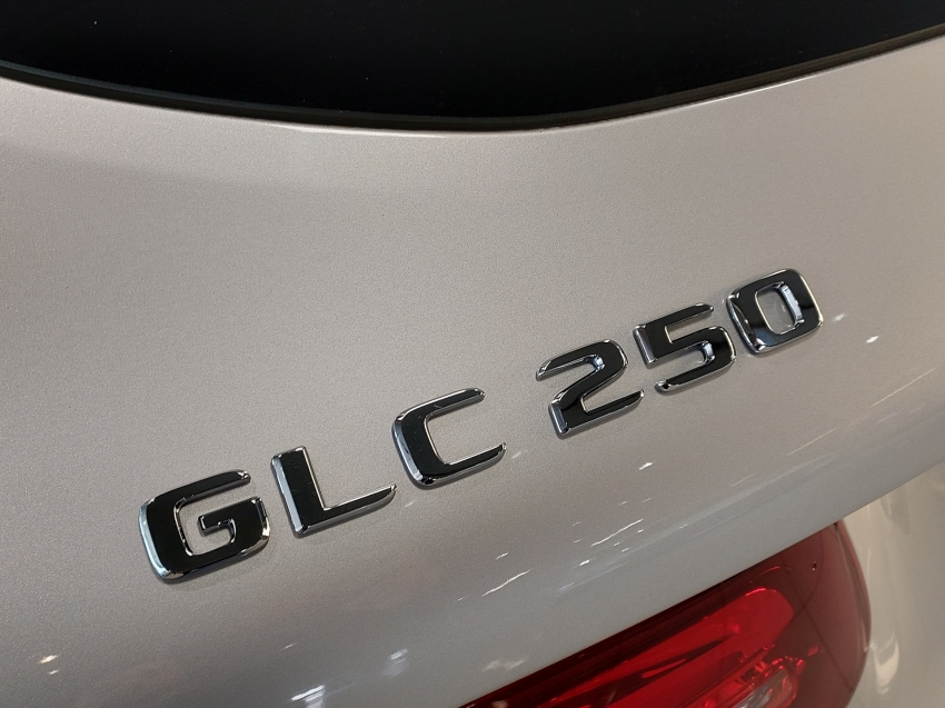 mercedes-benz glc 250 2.0 cgi gasolina 4matic 9g-tronic 4p automatico 2017
