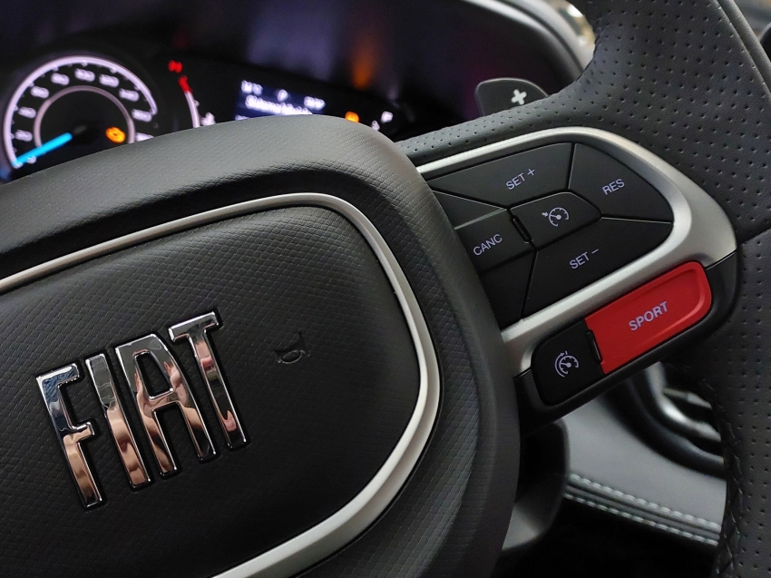 fiat fastback 1.0 turbo 200 hybrid audace cvt hibrido 4p automatico 2025