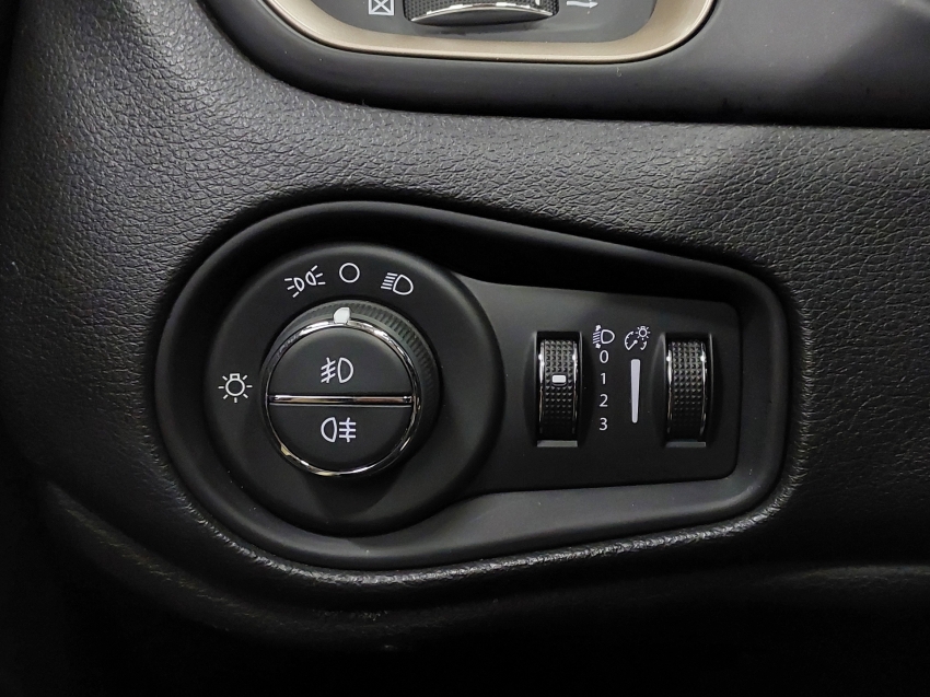 jeep renegade 1.8 16v flex longitude 4p automatico 2016
