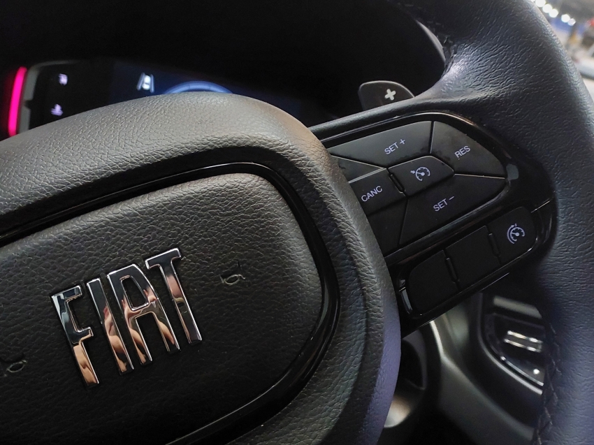fiat toro 2.0 16v turbo diesel volcano 4wd at9 4p automatico 2025