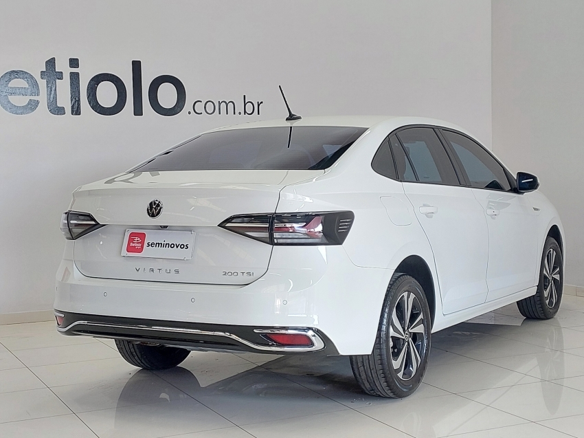 volkswagen virtus 1.0 200 tsi comfortline automatico flex 4p 2024