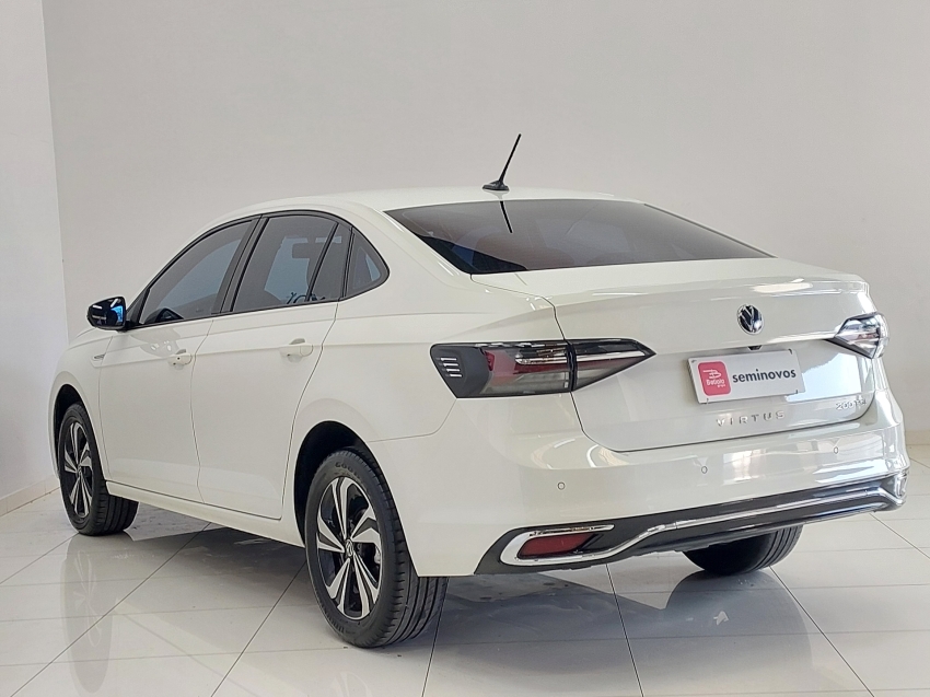 volkswagen virtus 1.0 200 tsi comfortline automatico flex 4p 2024