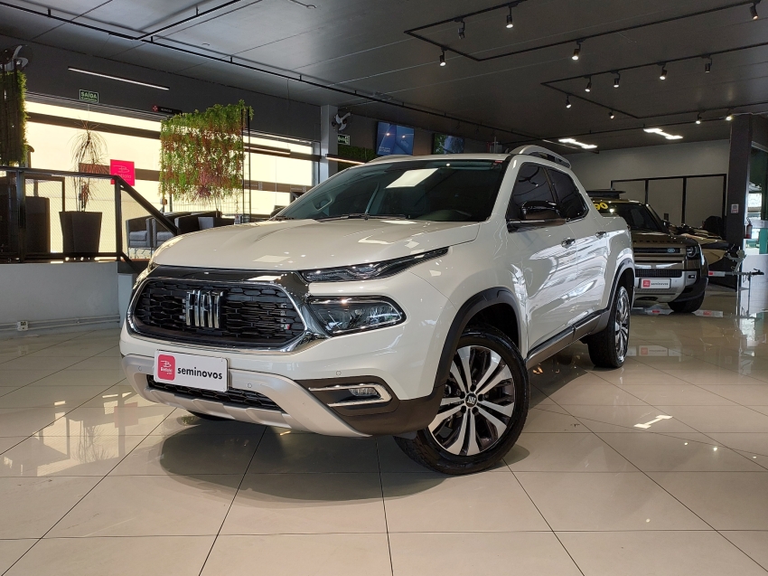 fiat toro 2.0 16v turbo diesel volcano 4wd at9 4p automatico 2025