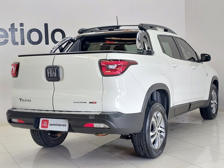 fiat toro 2.0 16v turbo diesel freedom 4wd at9 4p automatico 2019