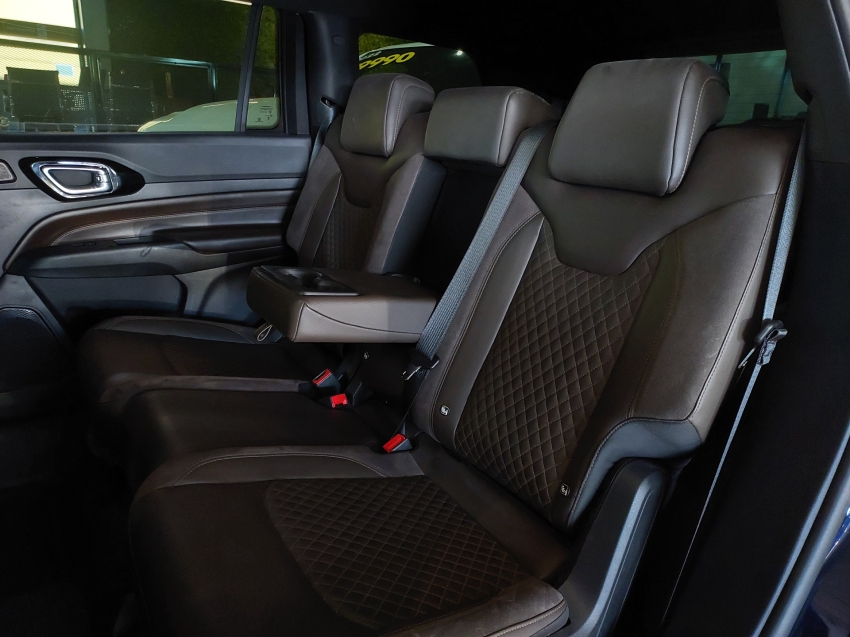 jeep commander 2.0 td380 turbo diesel overland at9 4p automatico 2022