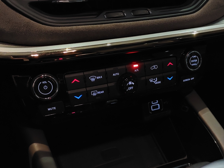 jeep commander 2.0 td380 turbo diesel overland at9 4p automatico 2022