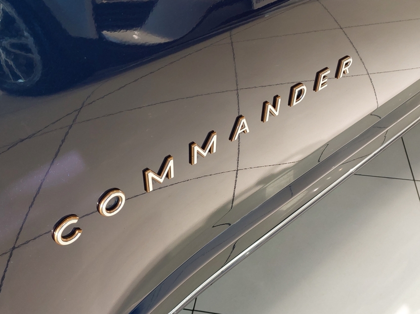 jeep commander 2.0 td380 turbo diesel overland at9 4p automatico 2022