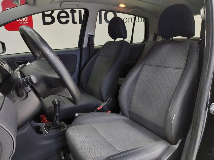 volkswagen fox 1.0 mi 8v flex 4p manual 2013