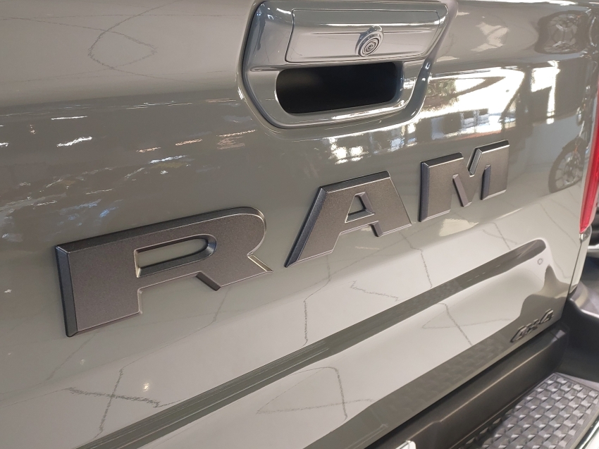 ram rampage 2.0 hurricane 4 turbo gasolina r/t 4x4 automatico 4p 2024