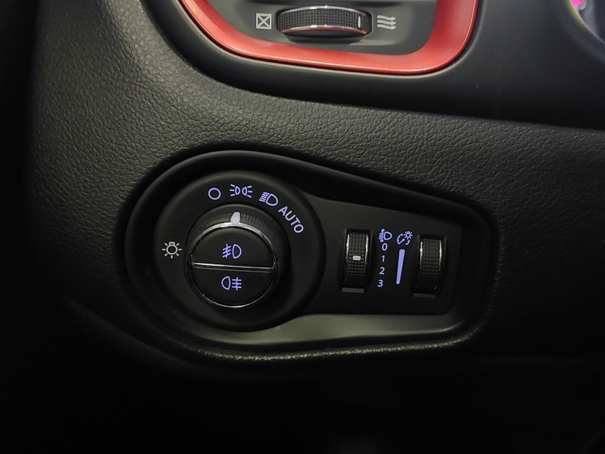 jeep renegade 2.0 16v turbo diesel trailhawk 4p 4x4 automatico 2019