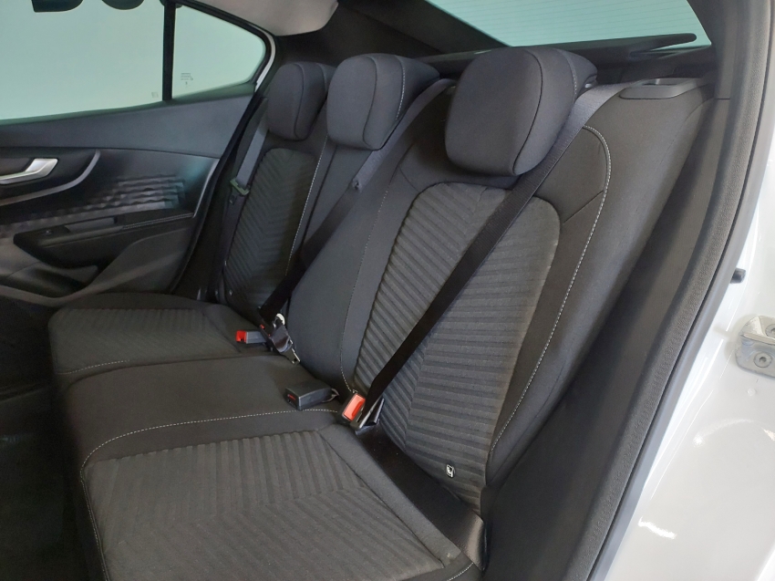 fiat fastback 1.0 turbo 200 hybrid audace cvt hibrido 4p automatico 2025